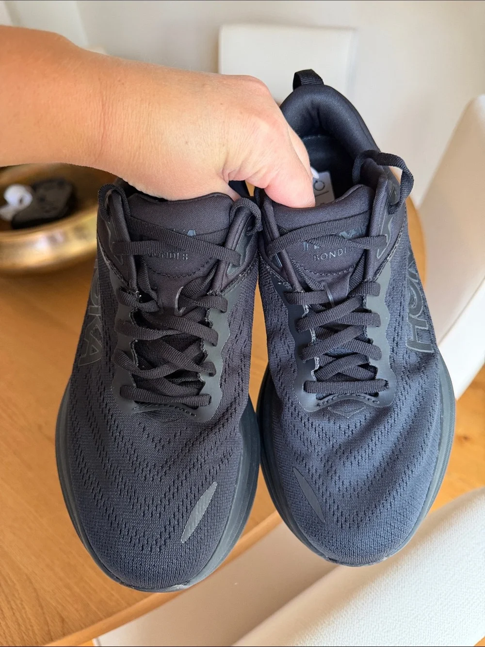Hoka bondi 8 Women’s Black Athletic Sneakers size 9 - Picture 4 of 6